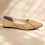 Cream Hand-Embroidered Pointed Pump